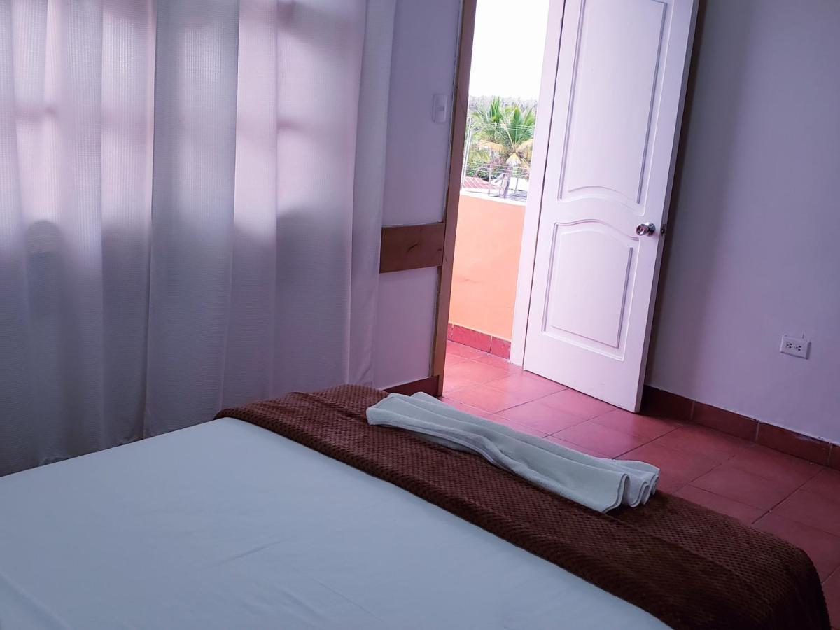Hotel Crossman Puerto Ayora  Kültér fotó