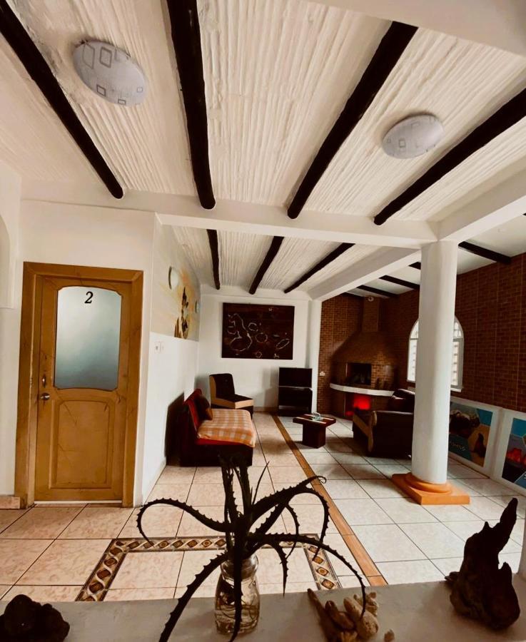 Hotel Crossman Puerto Ayora  Kültér fotó