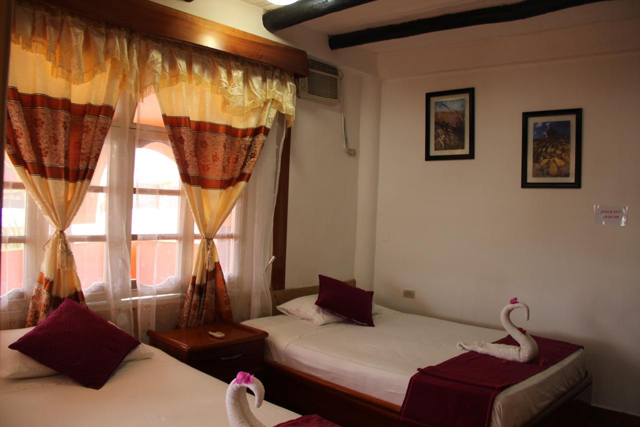 Hotel Crossman Puerto Ayora  Kültér fotó