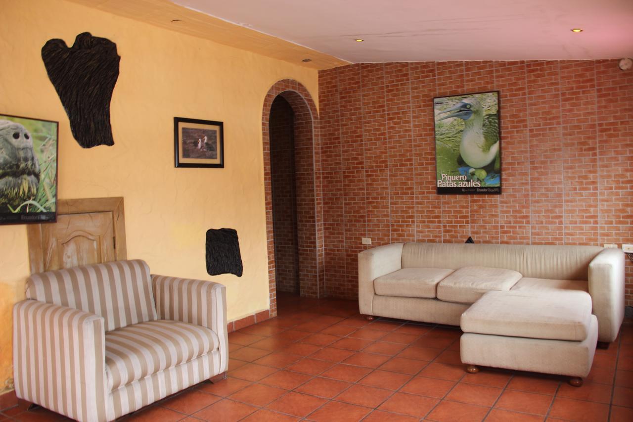 Hotel Crossman Puerto Ayora  Kültér fotó