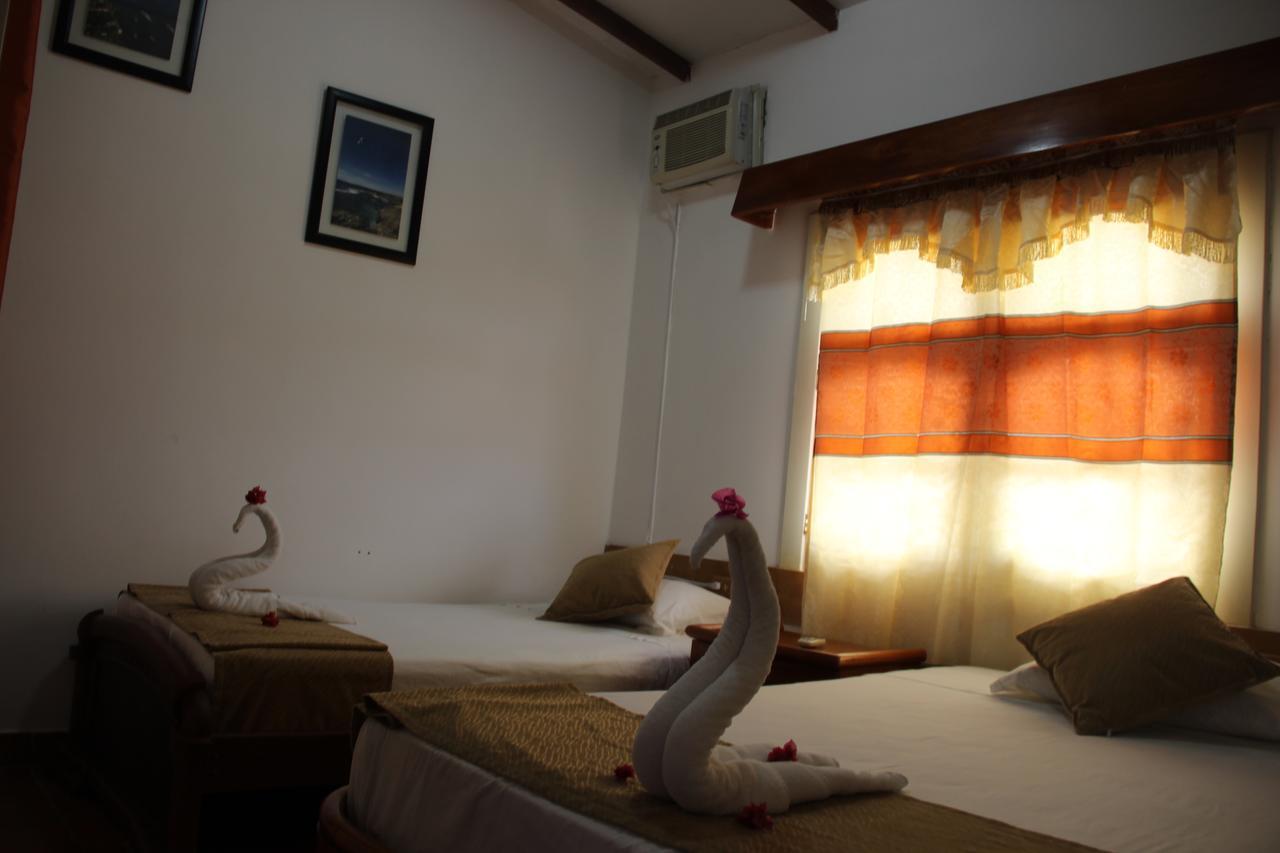 Hotel Crossman Puerto Ayora  Kültér fotó