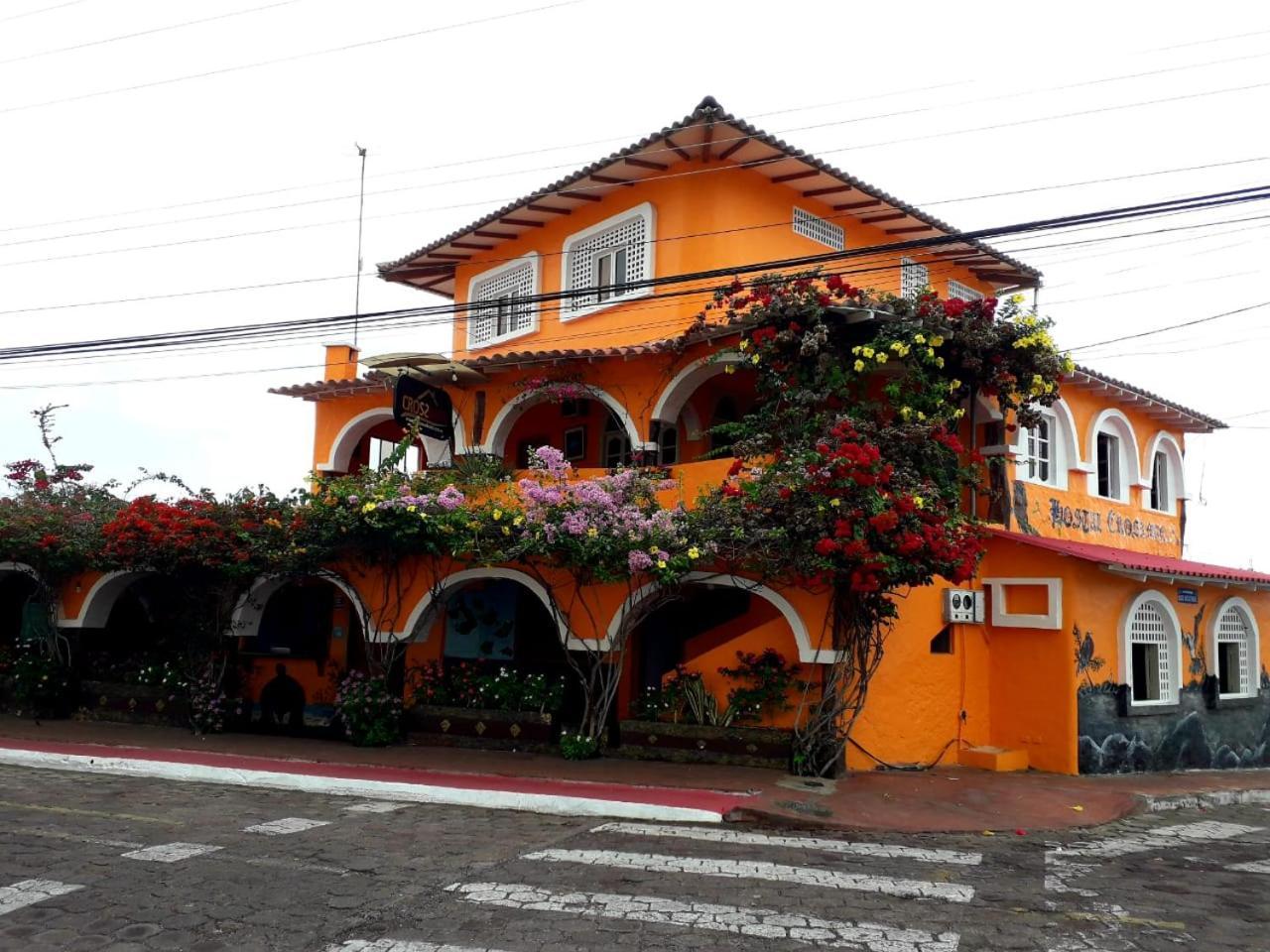 Hotel Crossman Puerto Ayora  Kültér fotó